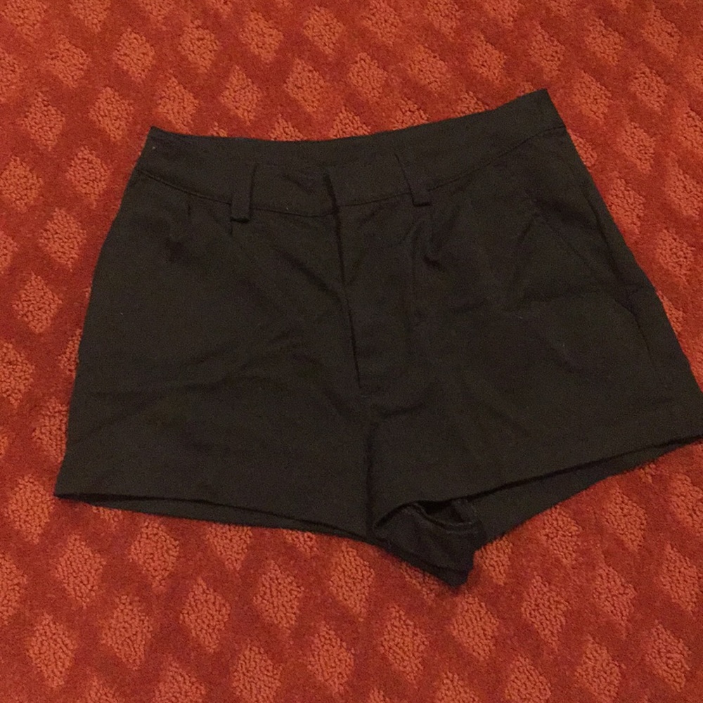 Black H&M shorts!