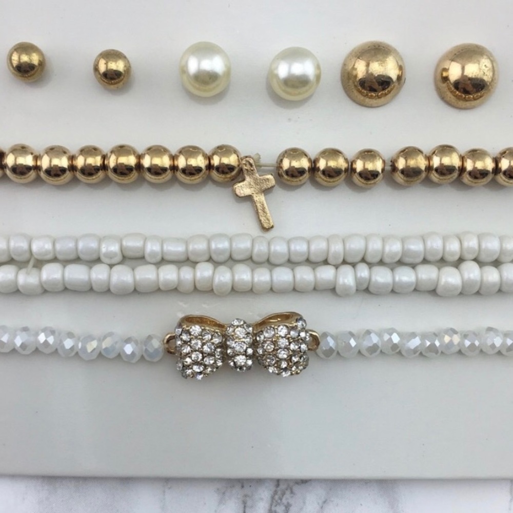 ⭐️3 for $16⭐️NWT bracelet stack & 3 pairs earrings