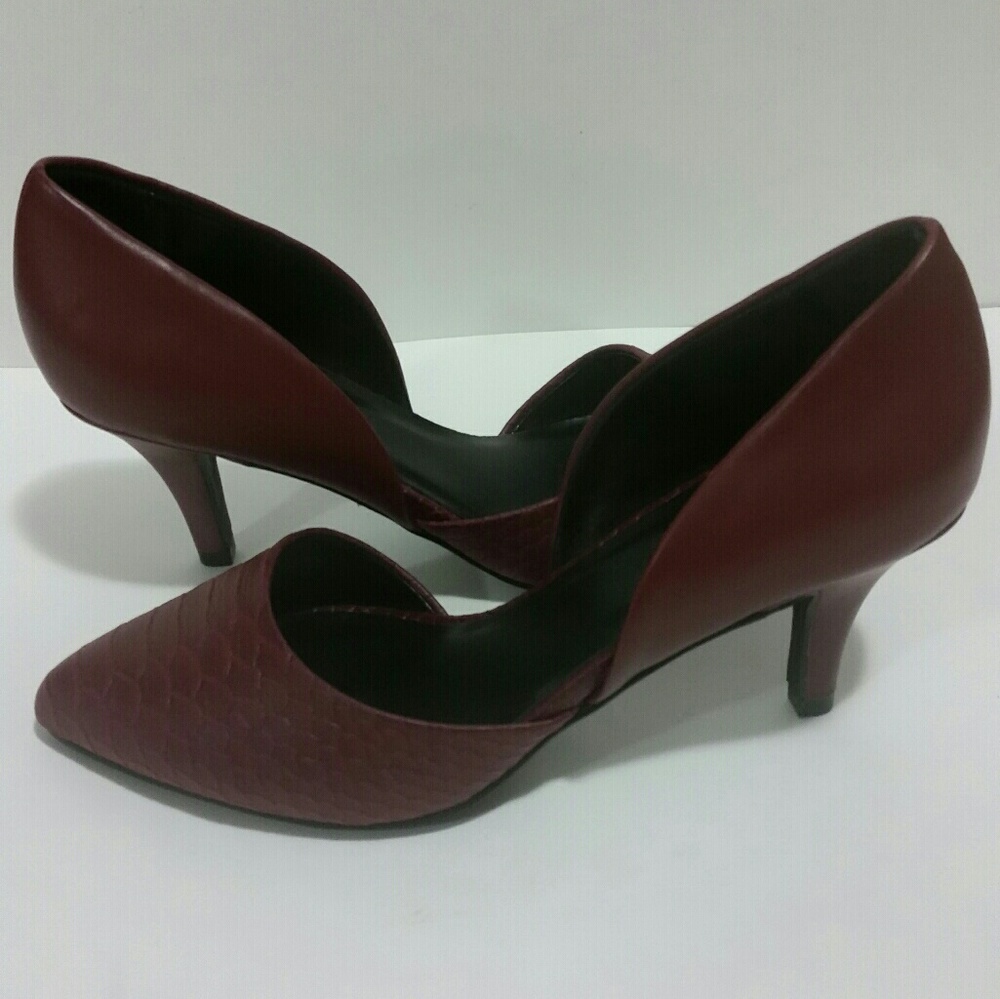 NEW Call It Spring Maroon Shoes