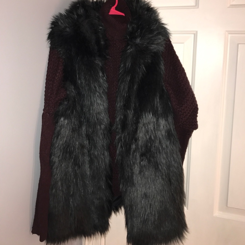 Omg black collared fur vest