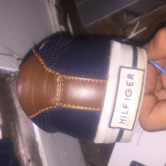 Tommy Hilfiger shoes - Picture 4 of 6