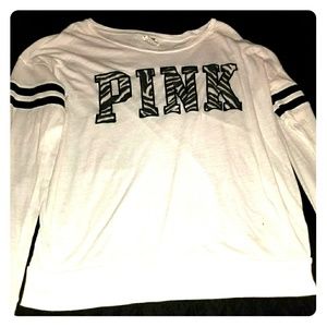 Long sleeve vs pink shirt