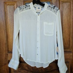 Sadie Robertson White Shear Top! 🐩