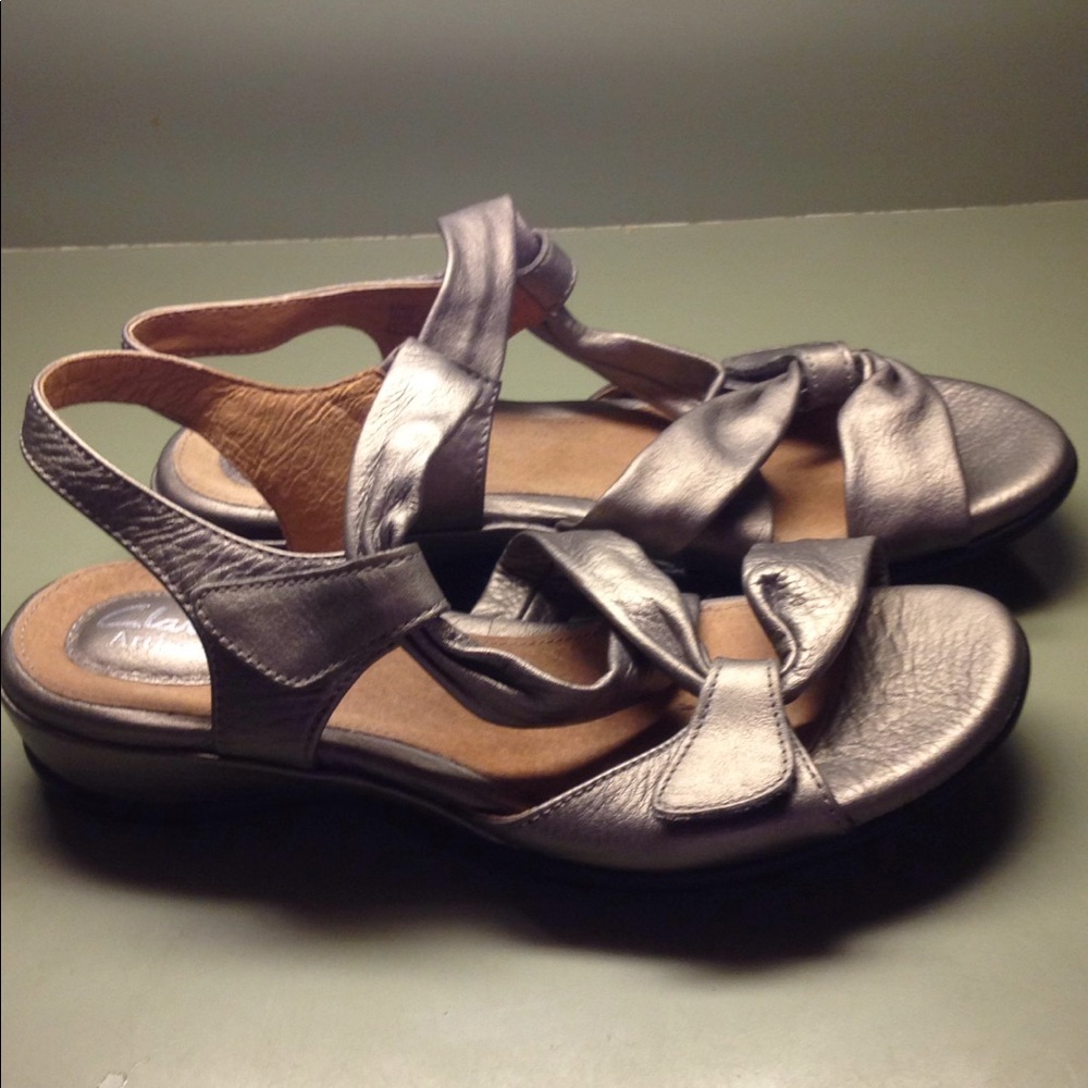 Clarke Artisan Copper Gold Sandals - Size 7M