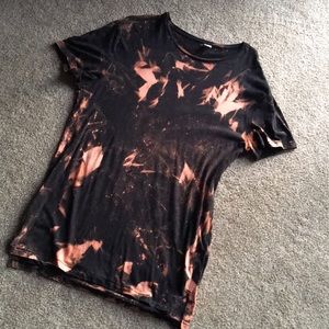 Bleached plain t-shirt .