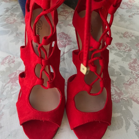 Red Lace-up Heels - Picture 4 of 6