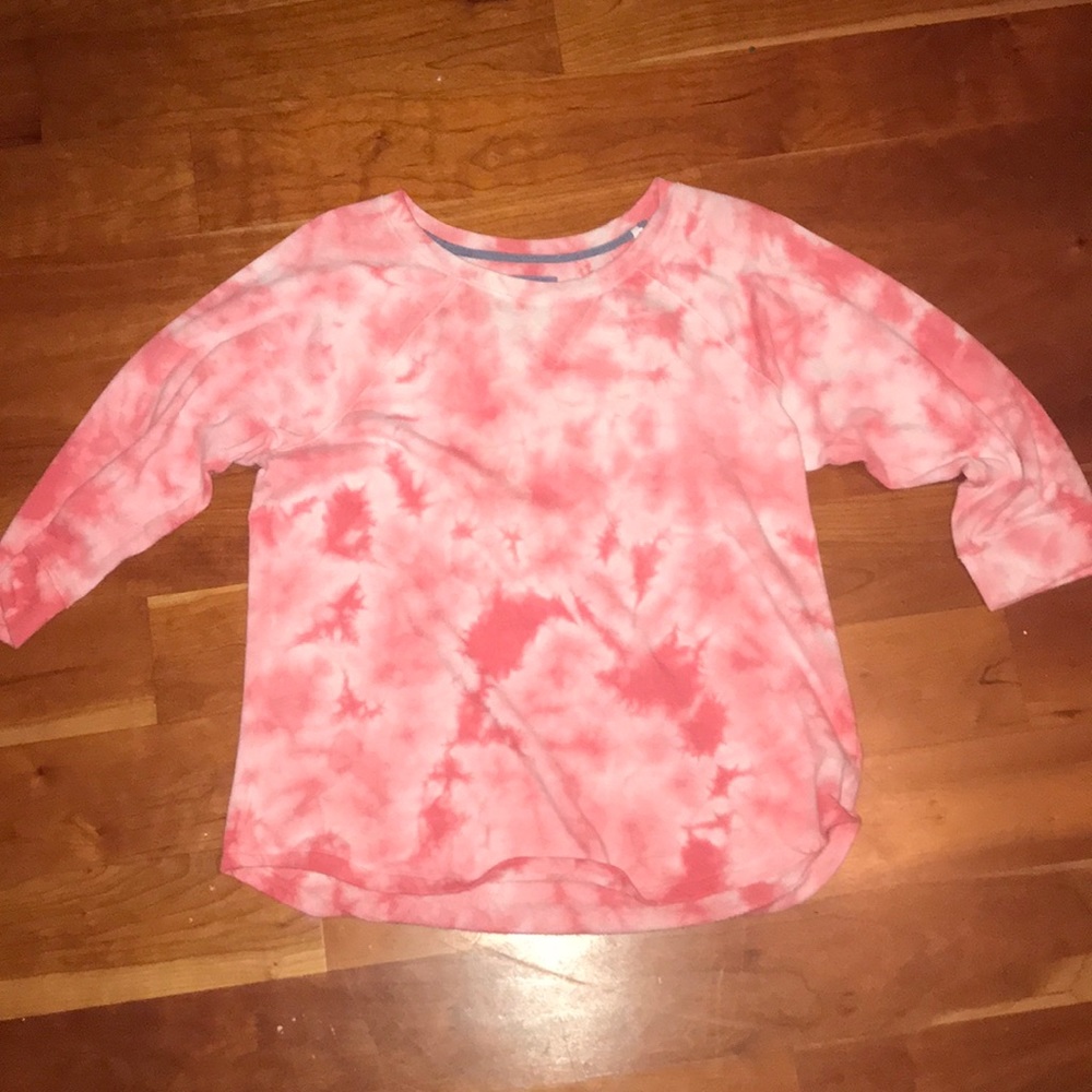 Size large long sleeve tie die shirt