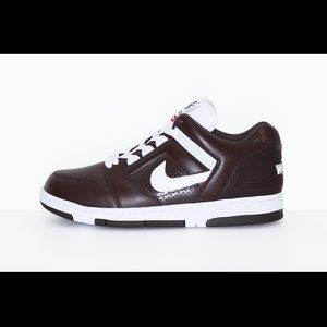 Supreme Nike SB sneakers size 10.5