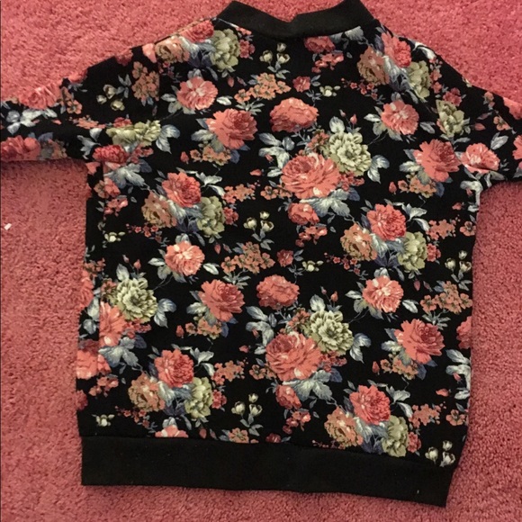 Jacket - Picture 4 of 4