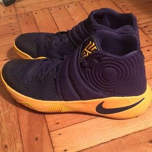 Kyrie II Cleveland Cavs