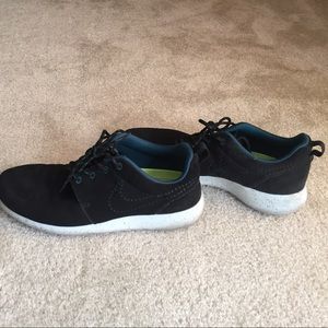 Black suede Nike Roshe Run's
