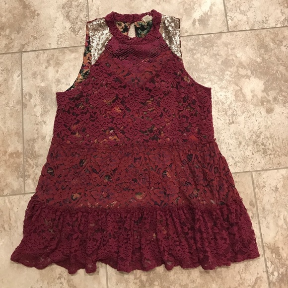BKE Tops - Gimmicks floral and lace