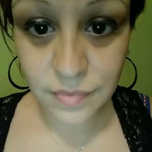 Meet your Posher, Raquel