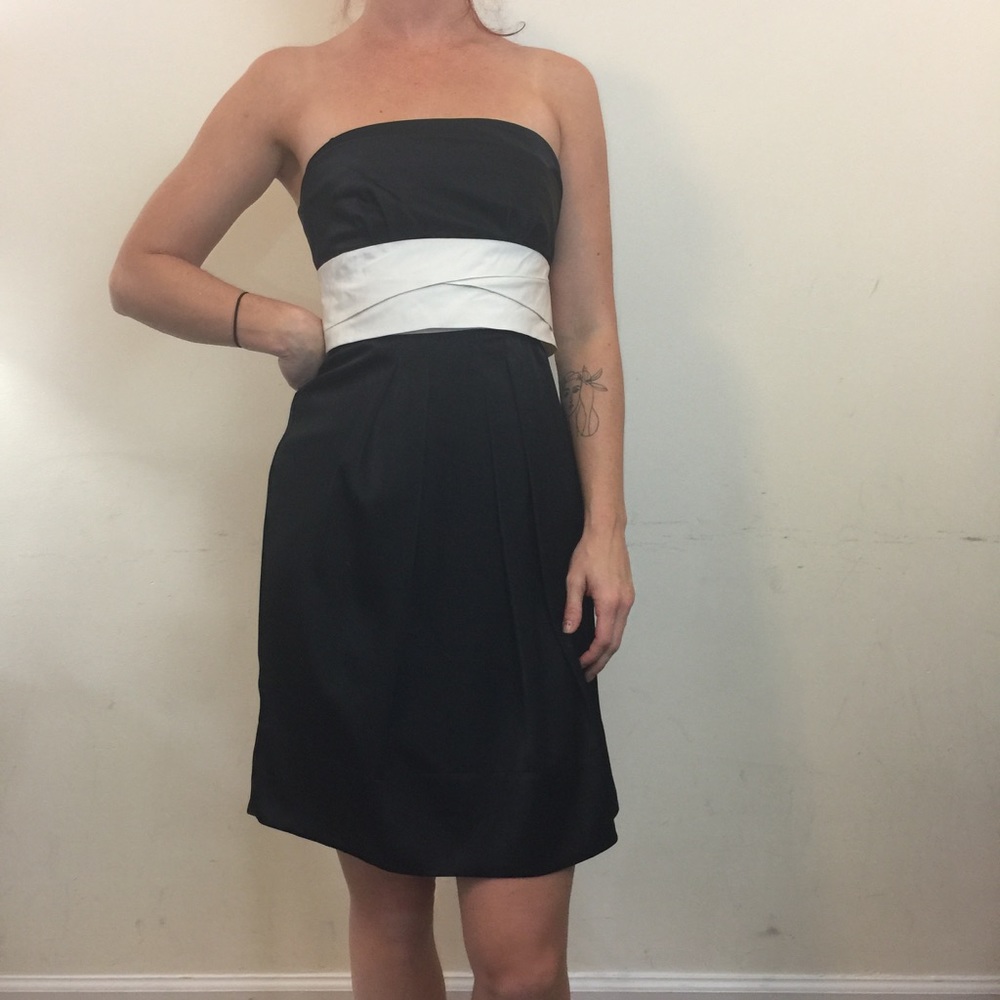 BCBGMaxAzria Black White Strapless Bow Dress - Picture 1 of 8