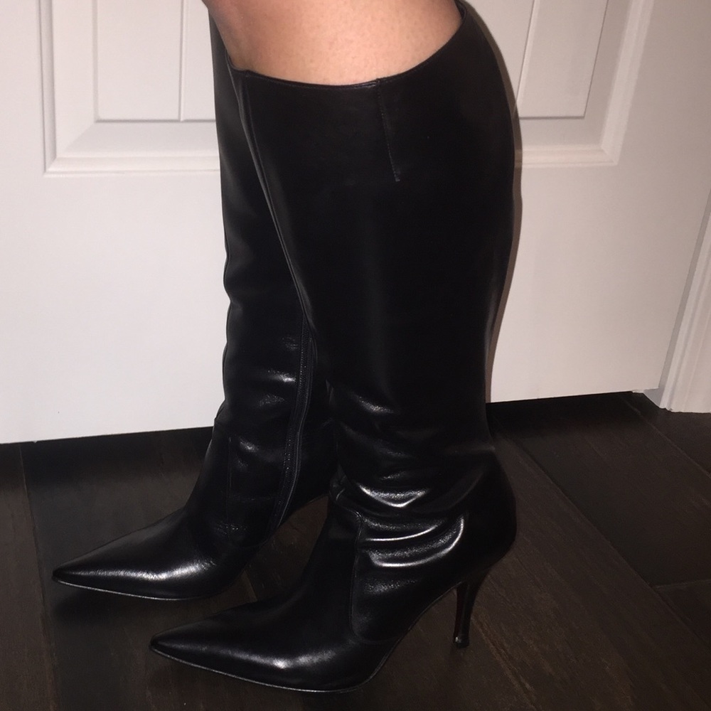 Classic Via Spiga, black leather, boots.