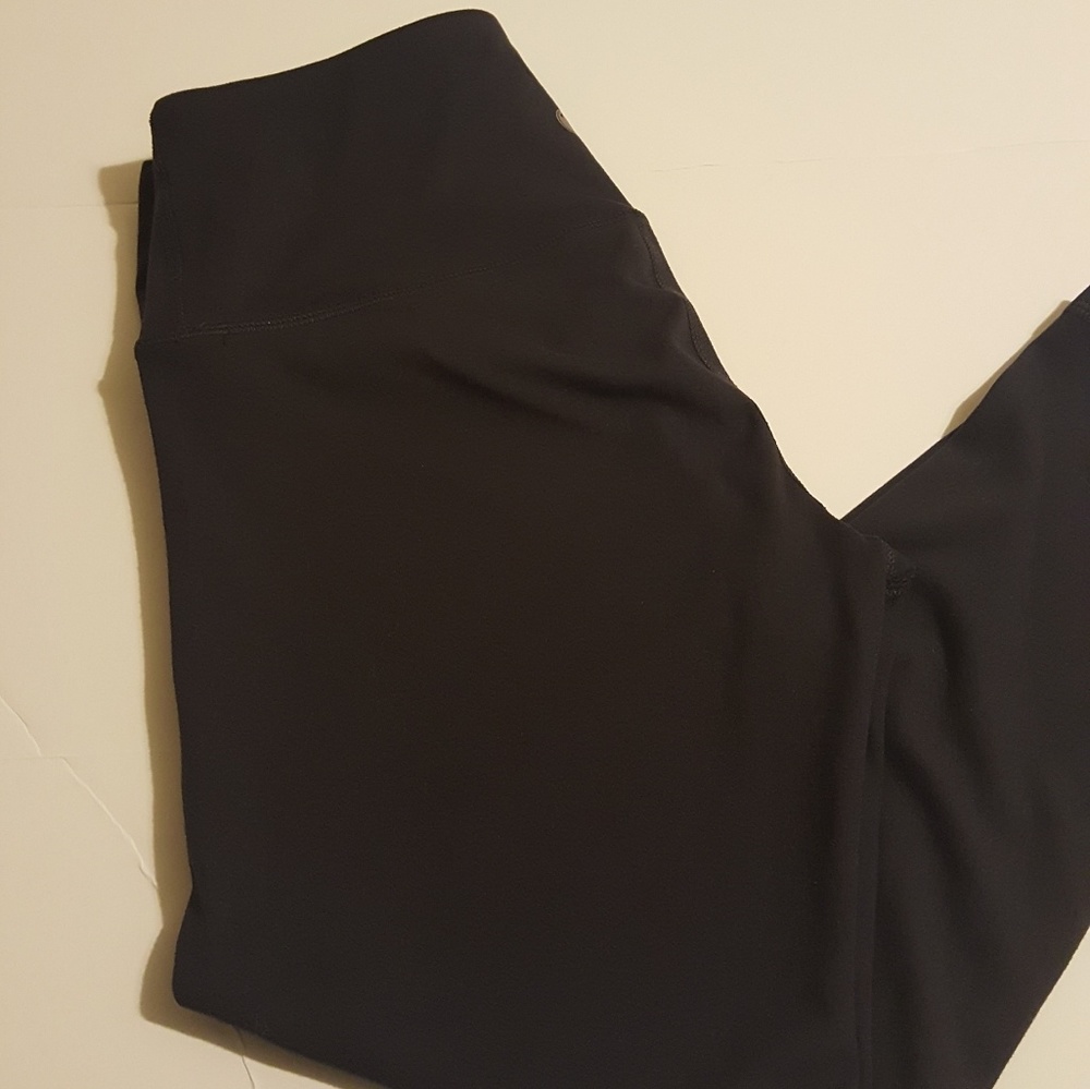 Athletic pants for women