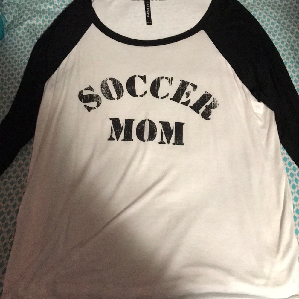 Soccer Mom Graphic long sleeved top ⚽️