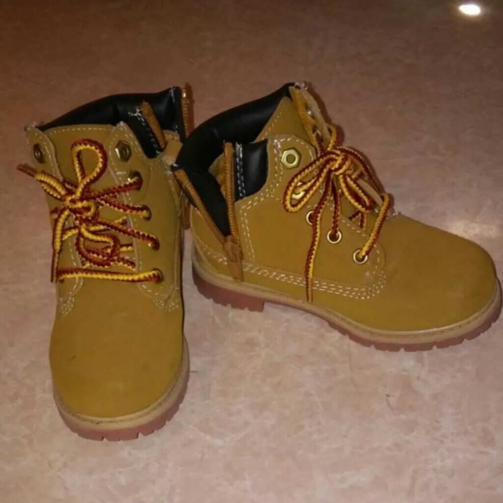 Toddler boy/girl boots