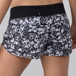 Lululemon Speed Short Coal Spray Dye Size 2