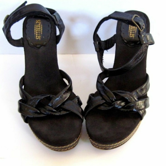 SEYCHELLES Black & Gold Wedge Heels - Picture 3 of 3