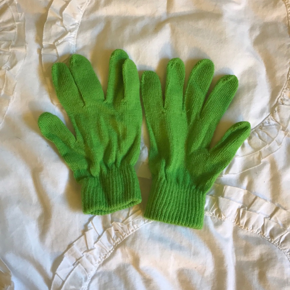 green kids gloves