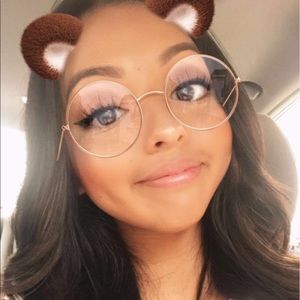 Meet your Posher, Norma