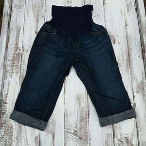 Like New Maternity Capris!!! Size Large