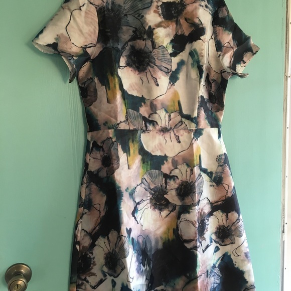 Midi short sleeve floral dress - Picture 3 of 6