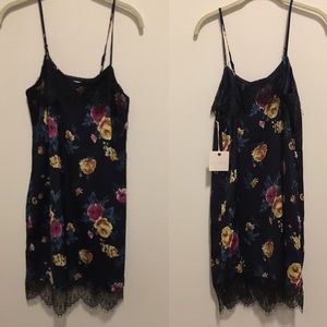 NWT Silky floral dress