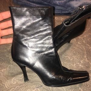 Guess by Marciano Low cut boots 7 1/2