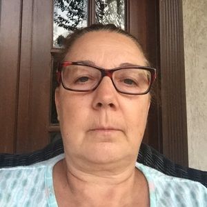 Meet your Posher, Debi