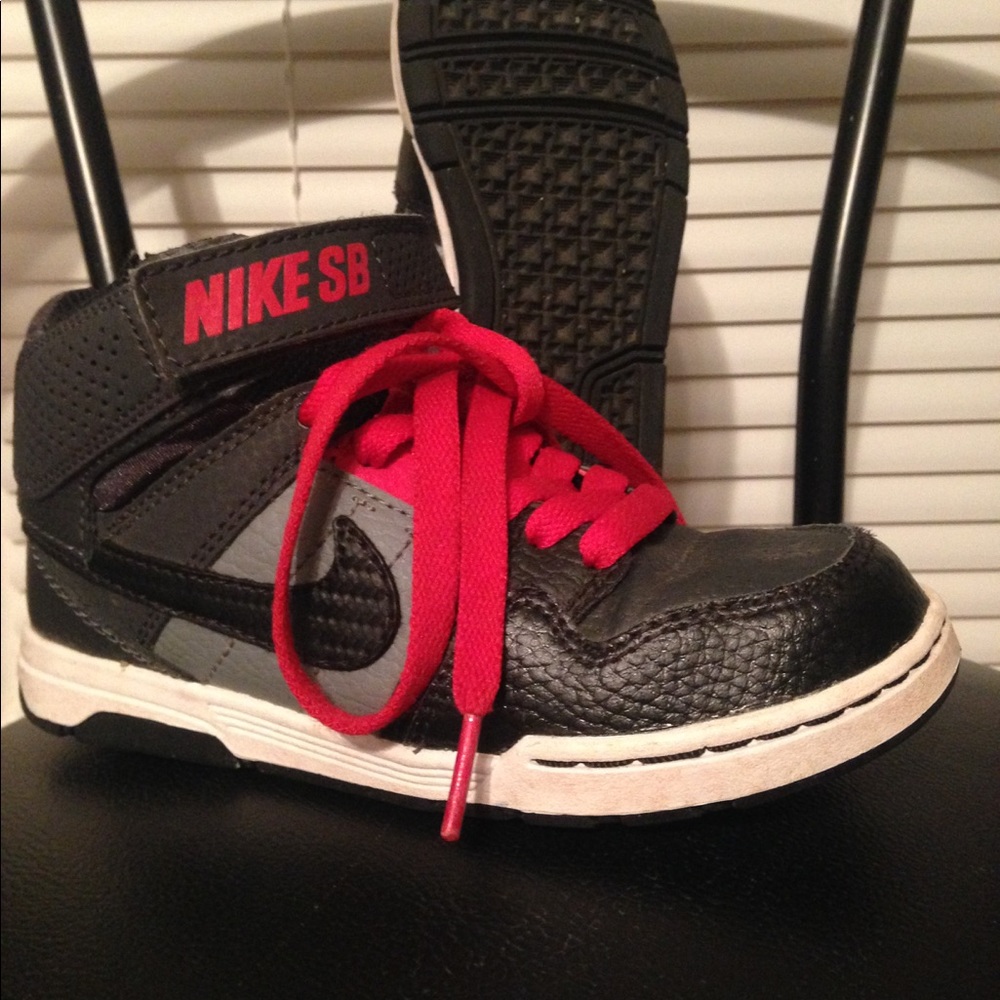 Nike SB, barely worn-good shape