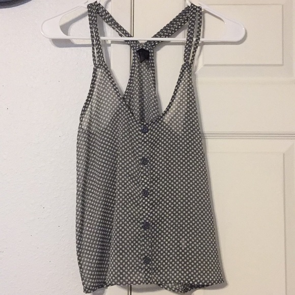 Polka dot cute top. - Picture 1 of 3