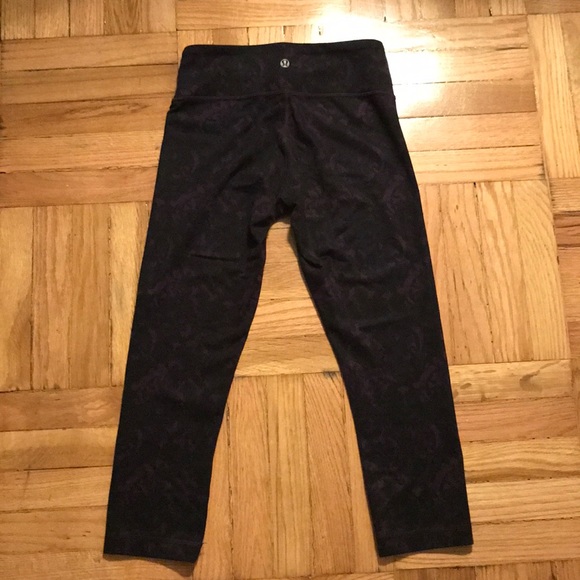 Lulu lemon athletic pant - Picture 2 of 3