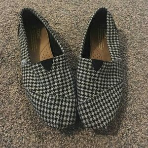 Toms -Houndstooth pattern