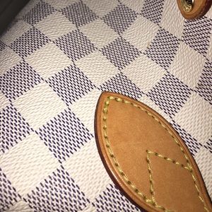 Meet your Posher, Marie