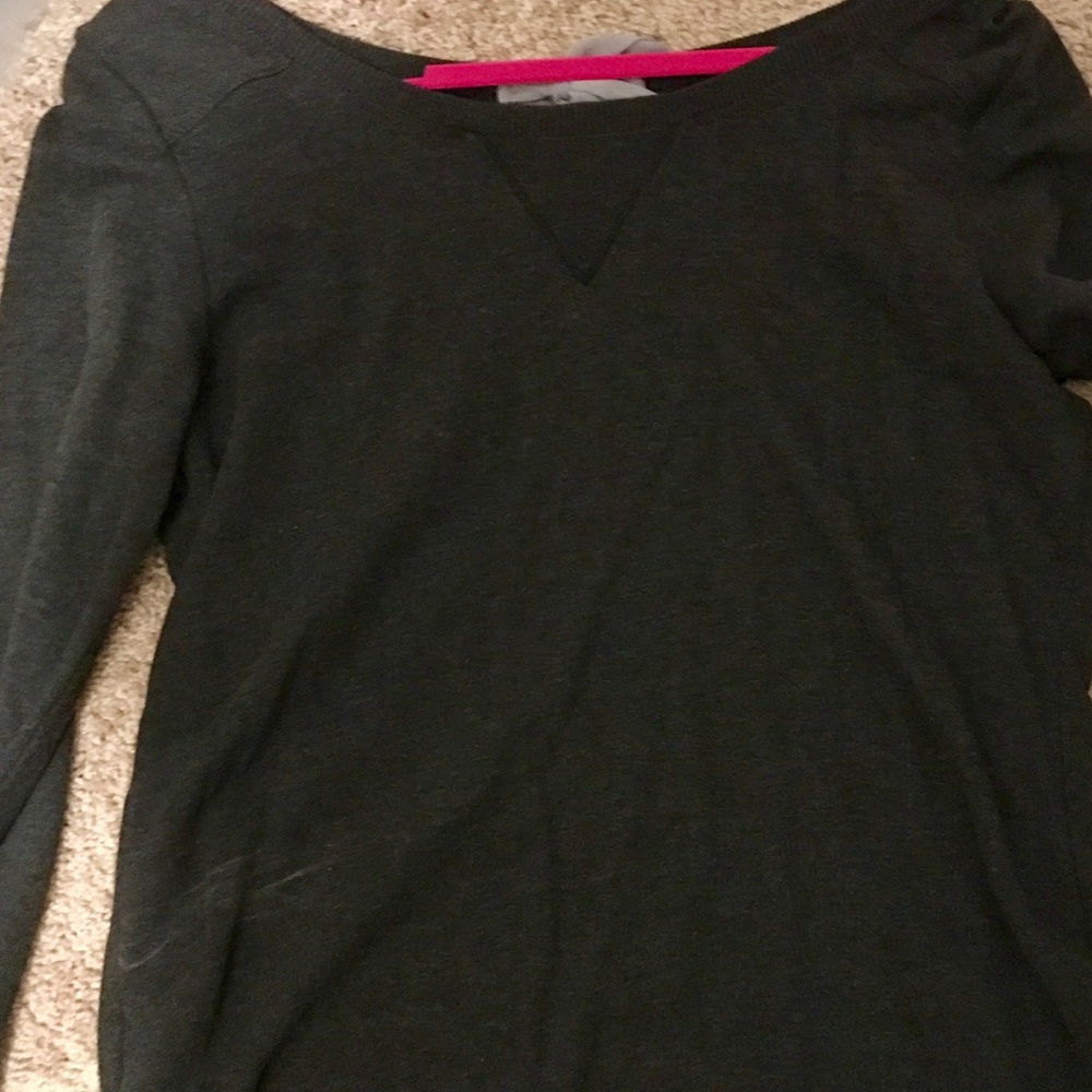 Women's adorable sweatshirt ribbon detail
