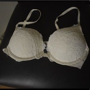 32B bombshell bra