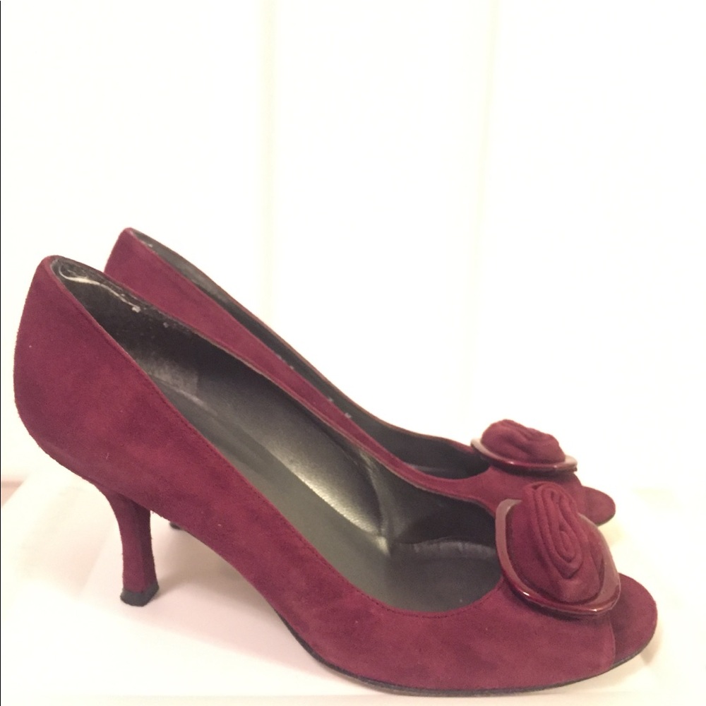 Stuart Weitzman Ritzy Peep Toe Pumps - Picture 2 of 3