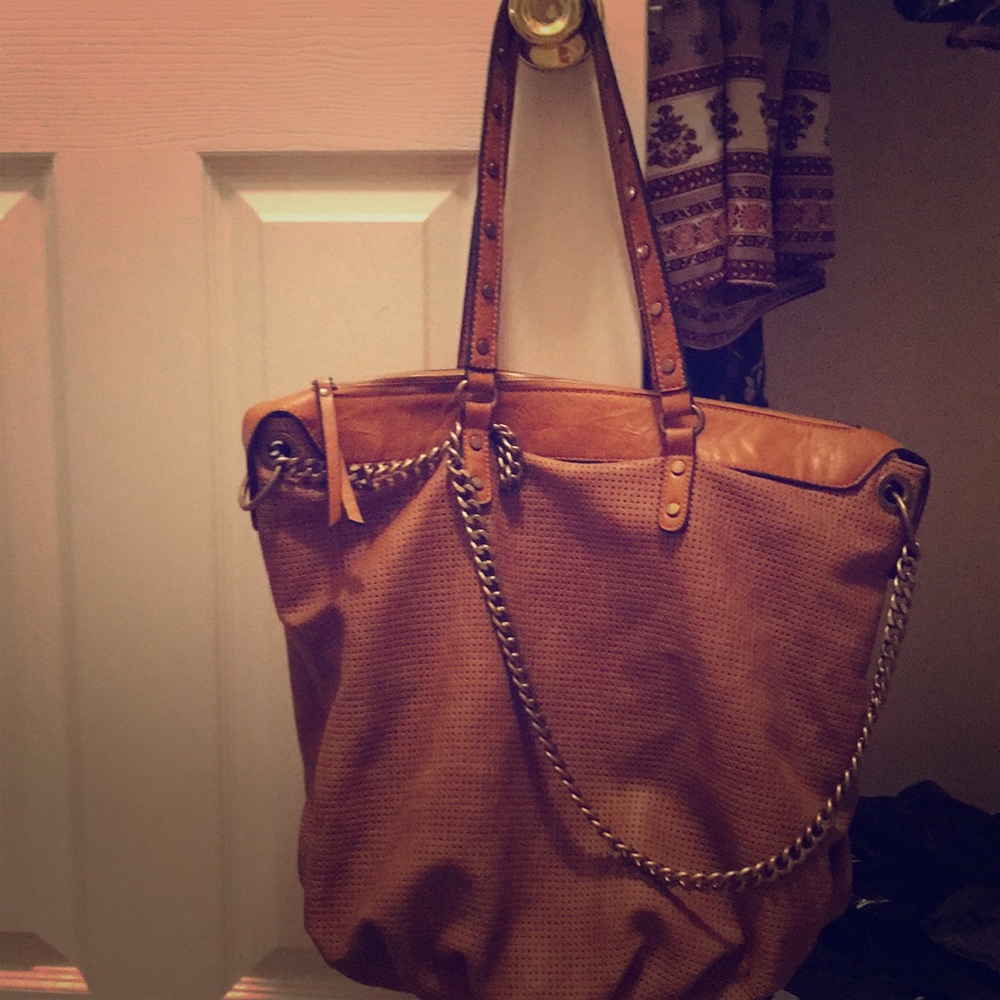 Buckle 100% leather purse
