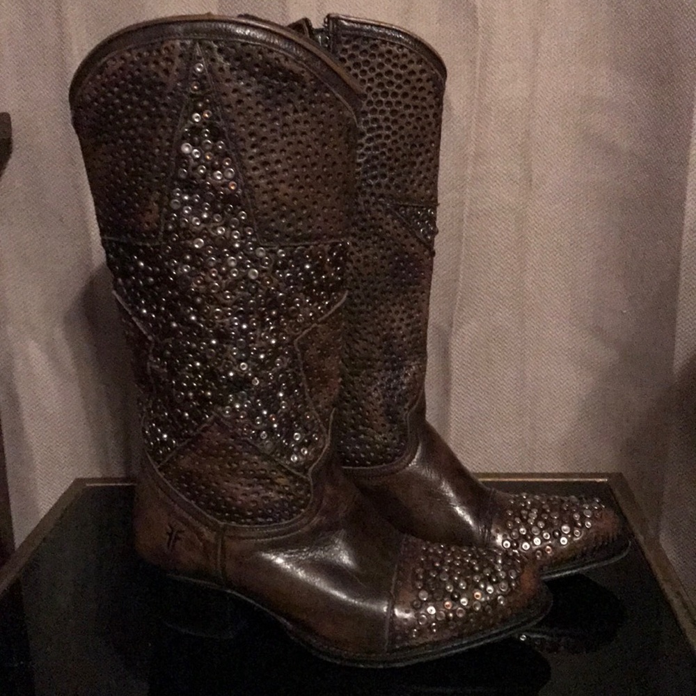 Frye Deborah boots sz 6