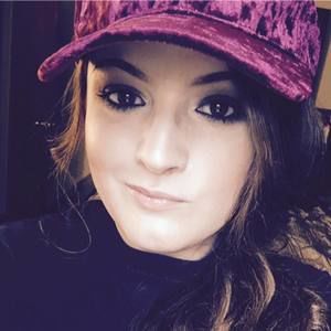 Meet your Posher, Stacy