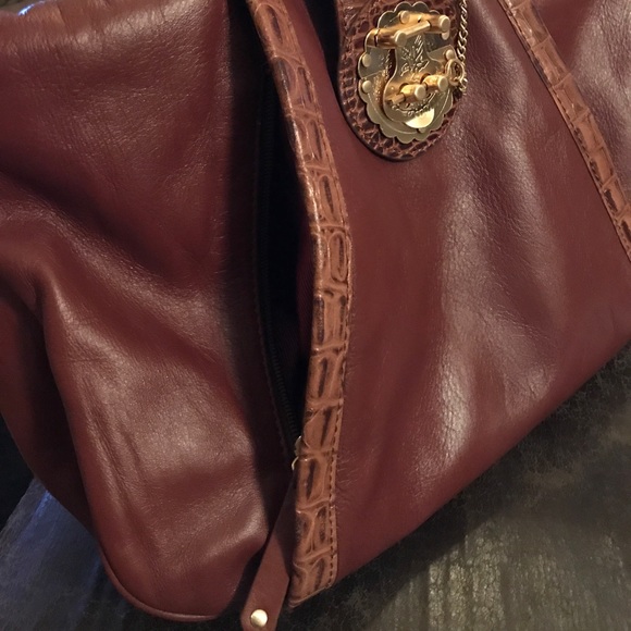 Designer Handbags - Picture 4 of 8