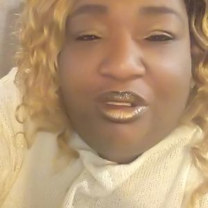 Meet your Posher, Annette