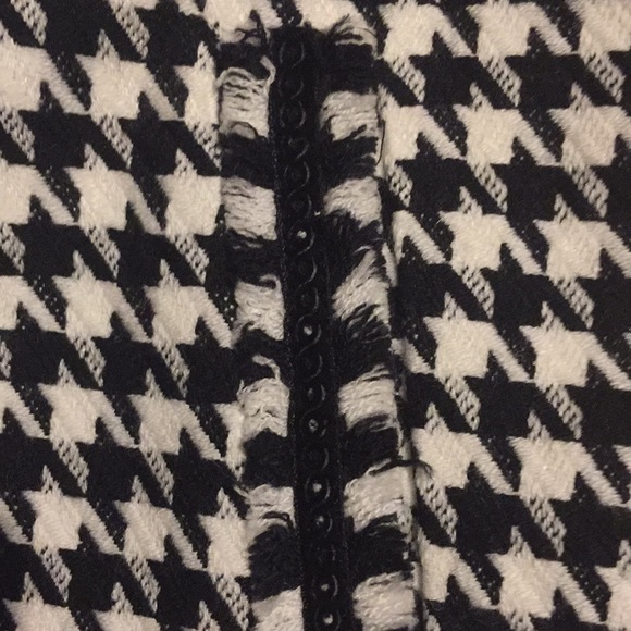 HOUNDSTOOTH DRESS! - Picture 3 of 4