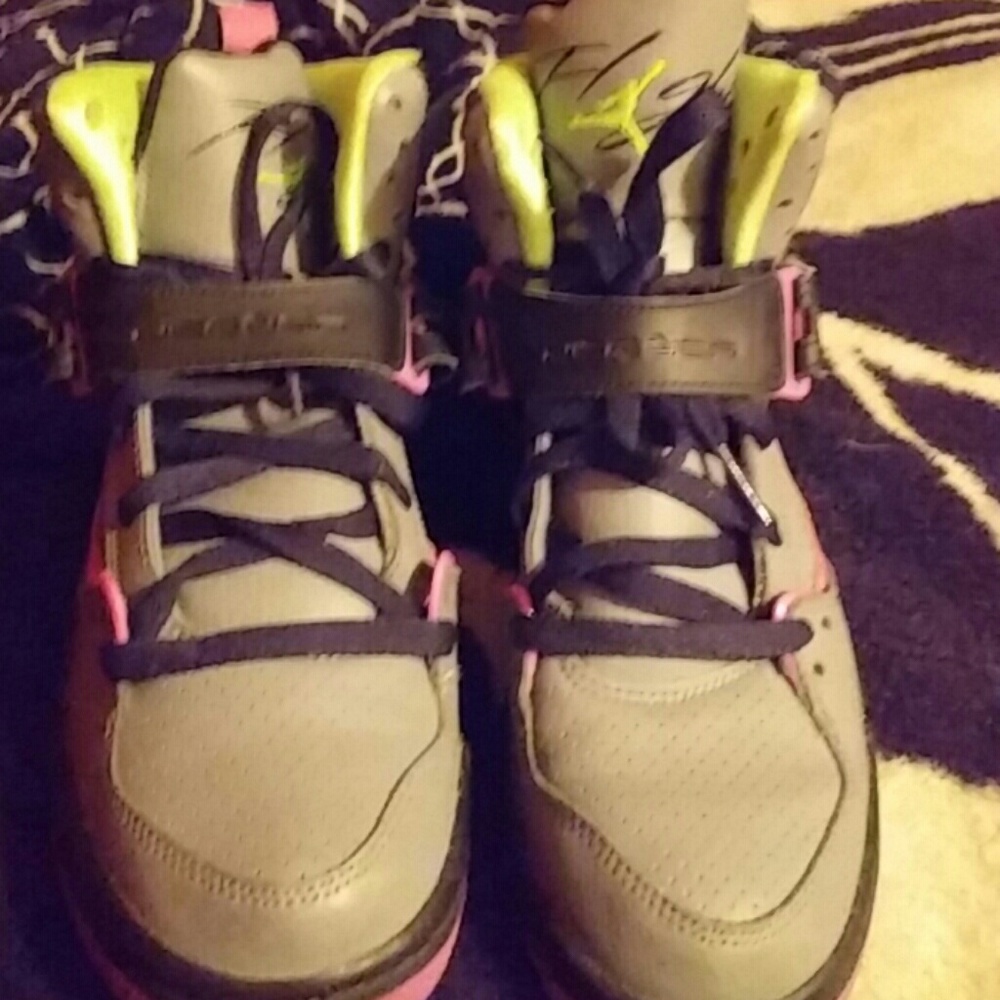 Jordan flight 45 shoes size 5.5y 6.5 Women's