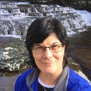 Meet your Posher, Lynette