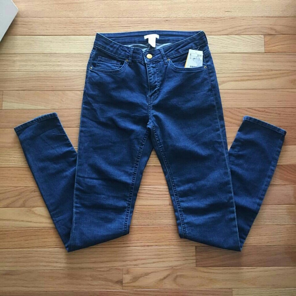 Size 6 H&M Dark Wash Jeans