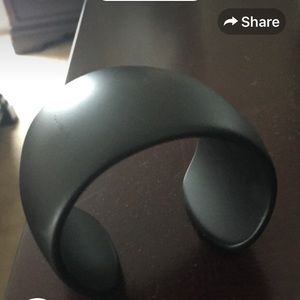 Black cuff