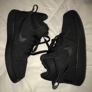 👟 NEW Black Nike High Top Sneakers 👟